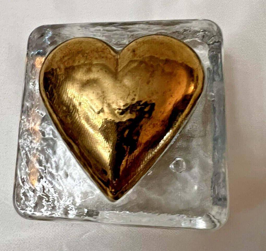 Expressions In Glass 2 ½” Ice Block Paperweight Gold Tone heart