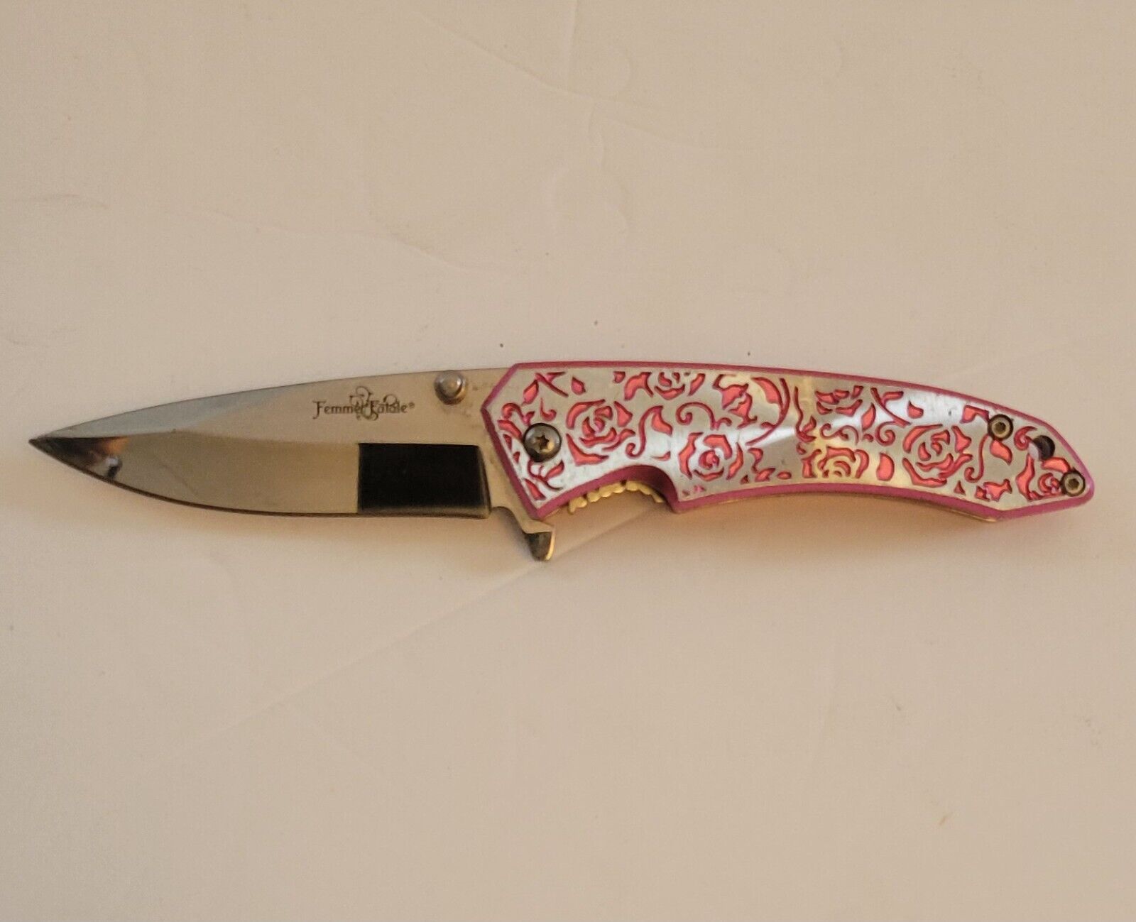 Femme Fatale  FF-A003PKSET Pink Rose Plain Edge Drop Point Folding Pocket Knife