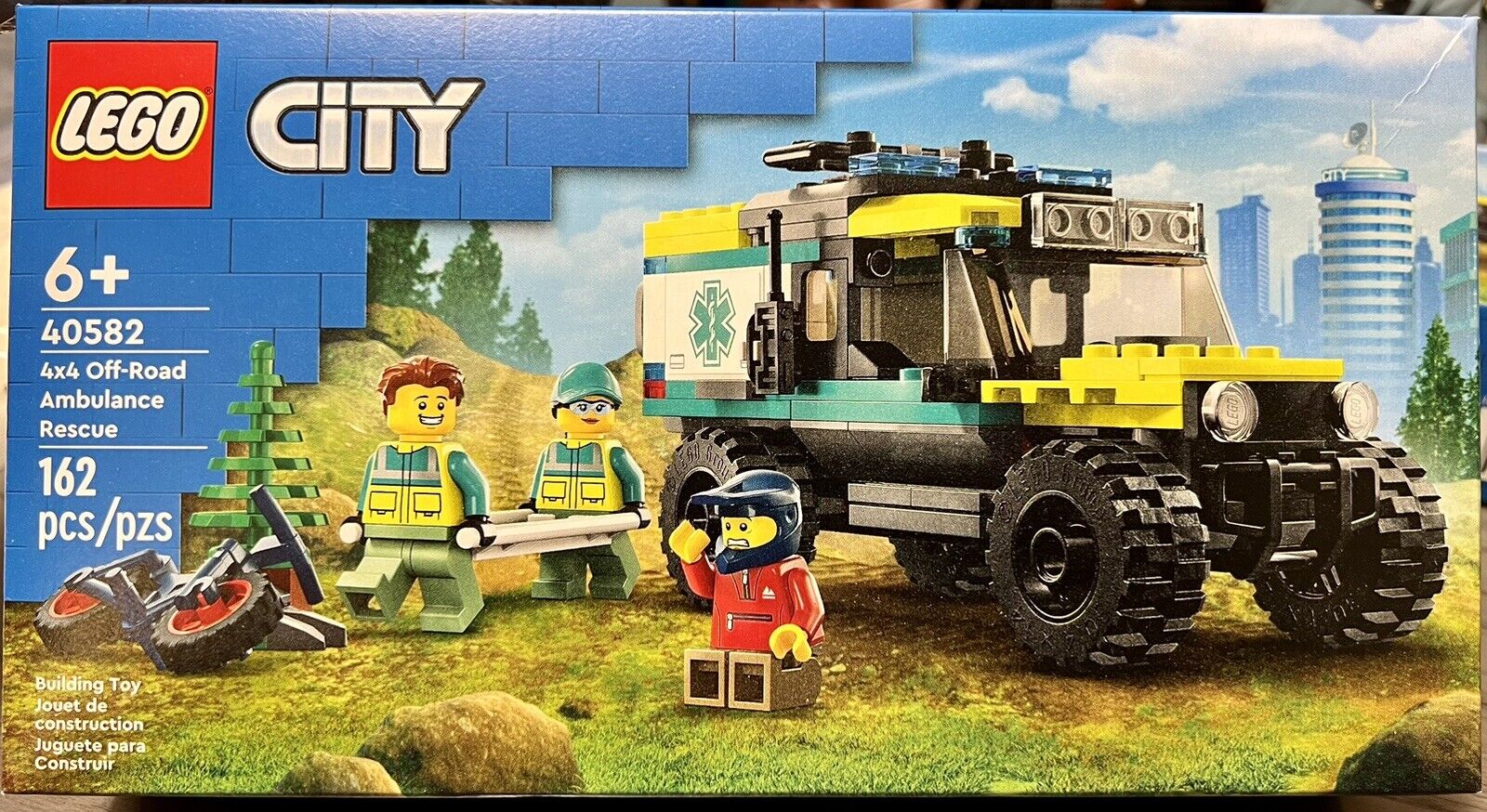 LEGO 4X4 Off-Road Ambulance Rescue Set #40582 GWP BRAND NEW BOX SEALED RARE 2023