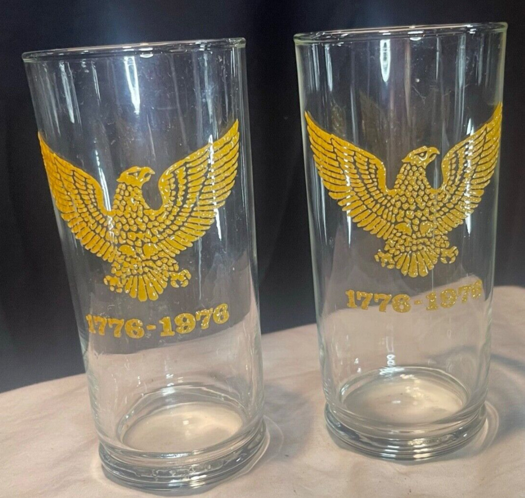 vintage Bicentennial set of 2 glasses 