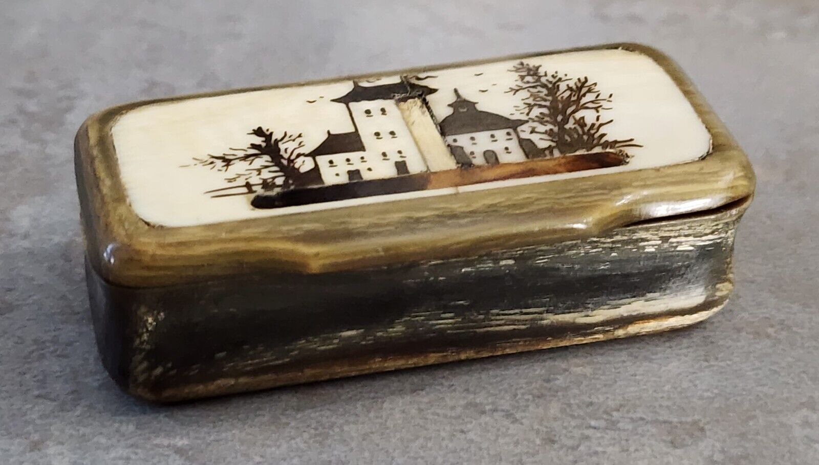 Antique Carved Horn Antler SNUFF BOX w/Hand Painted Monastery Scene