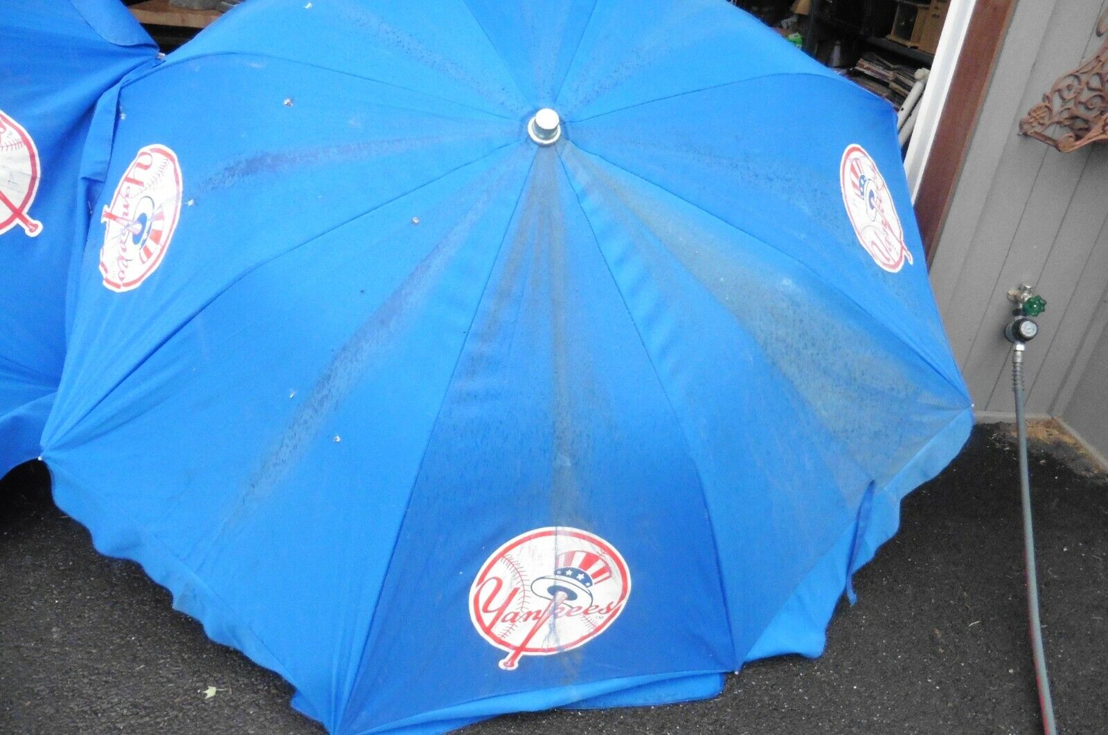 Vintage NY New York Yankee Umbrella 7' picnic table Official stadium food court