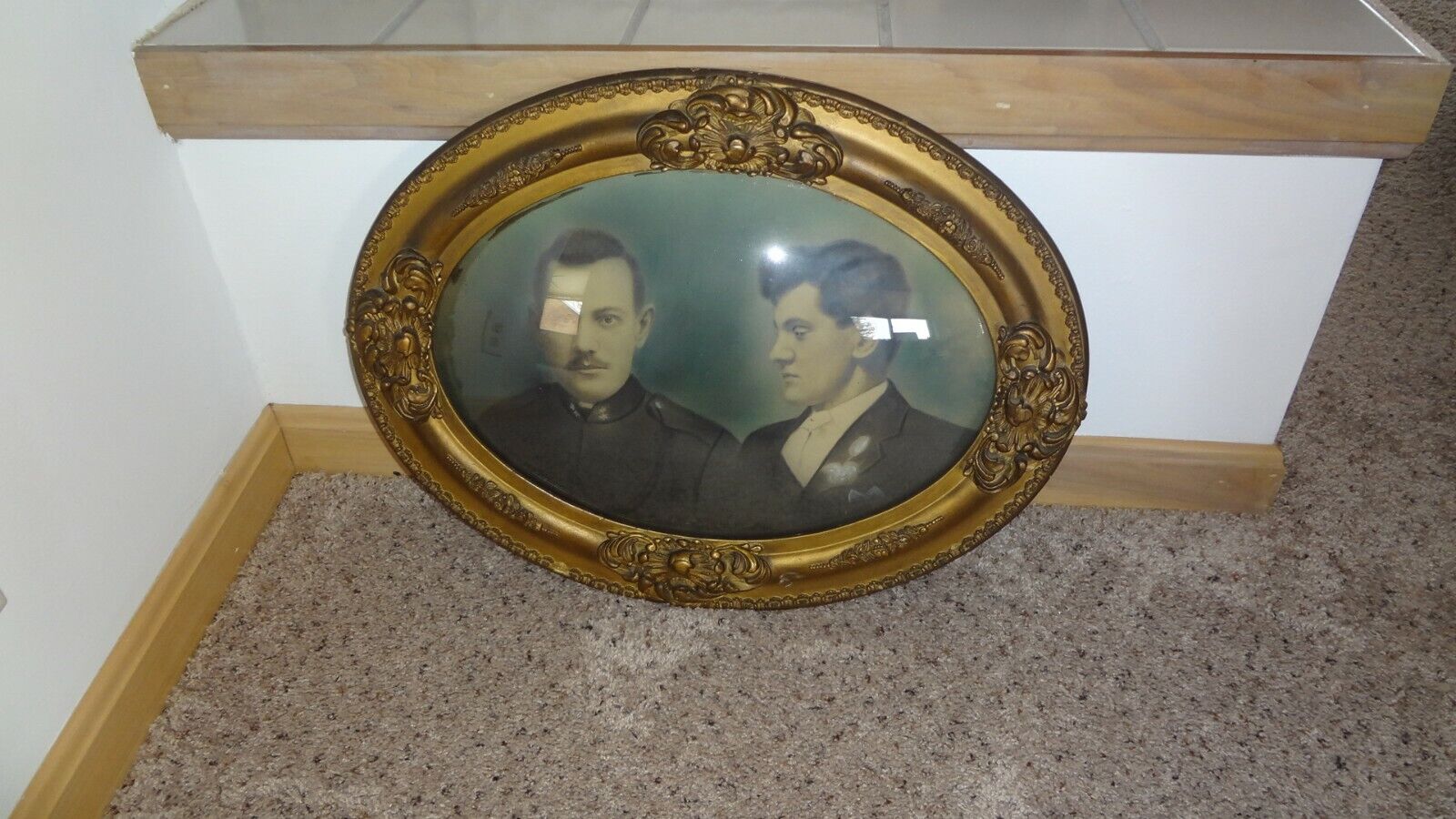  VINTAGE PORTRAIT OF 2 IN AN  ANTIQUE FRAME WITH CONVEX GLASS CIRCA EARLY 1900\'S
