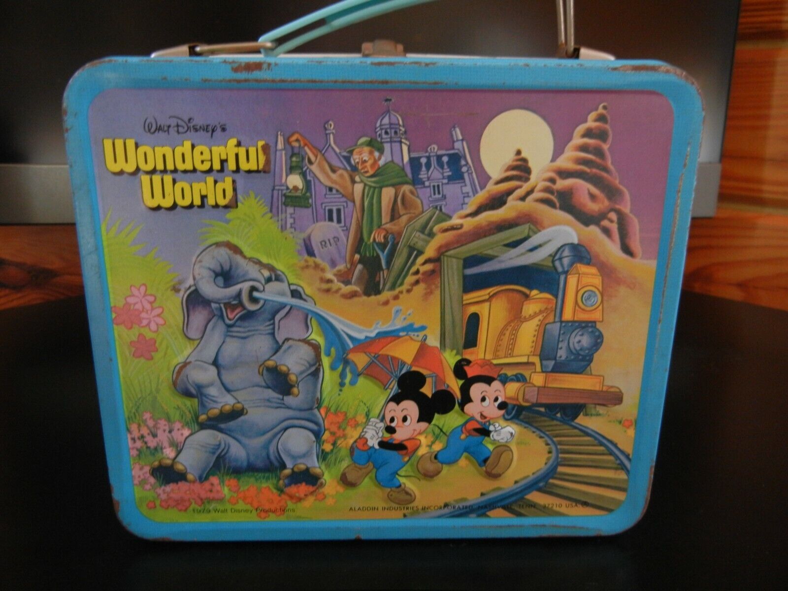 Vintage 1979 Walt Disney Wonderful World Magic Kingdom Metal Lunch Box, Aladdin