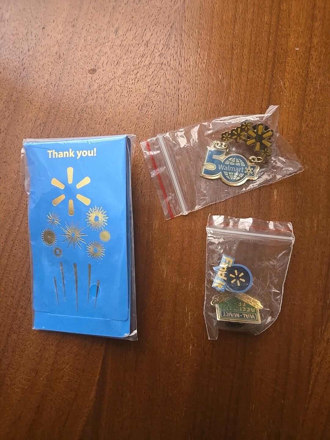 Wal-Mart Pins Brand New Lot (4)