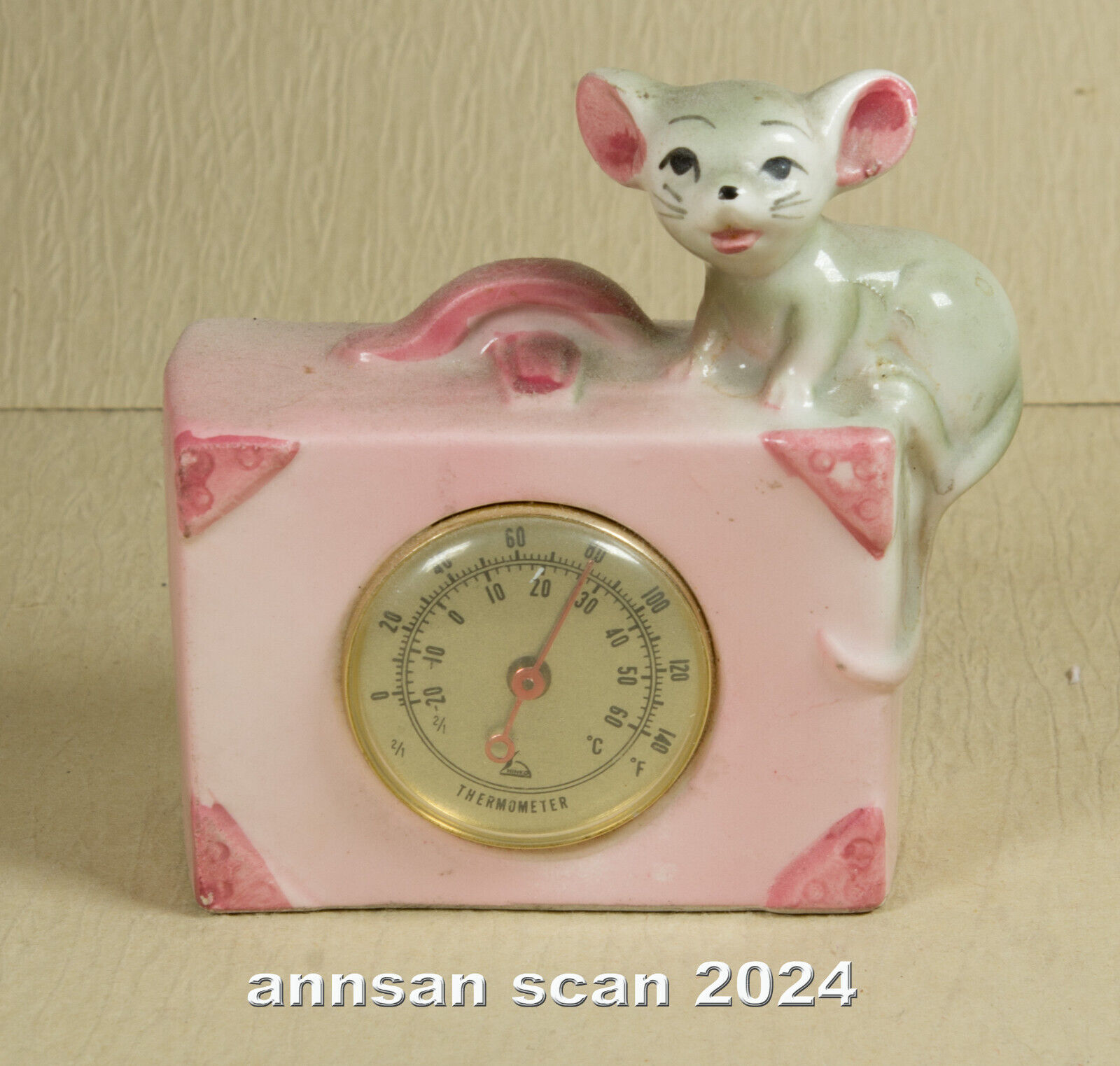 Vintage mini room thermometer little gray mouse sitting on it  2.5 