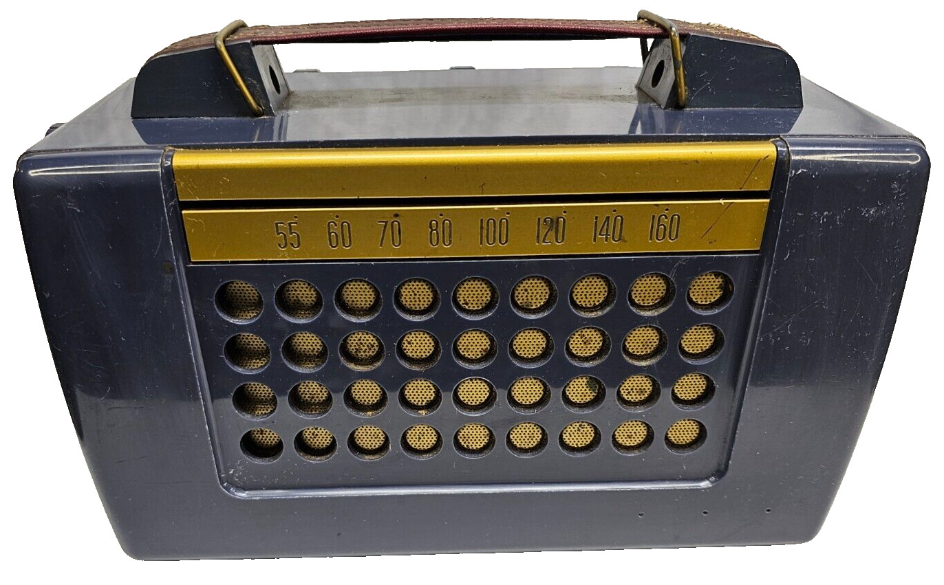 Vintage -RCA Victor, Superheterodyne, PX-600, Portable Bakelite? Radio - Works