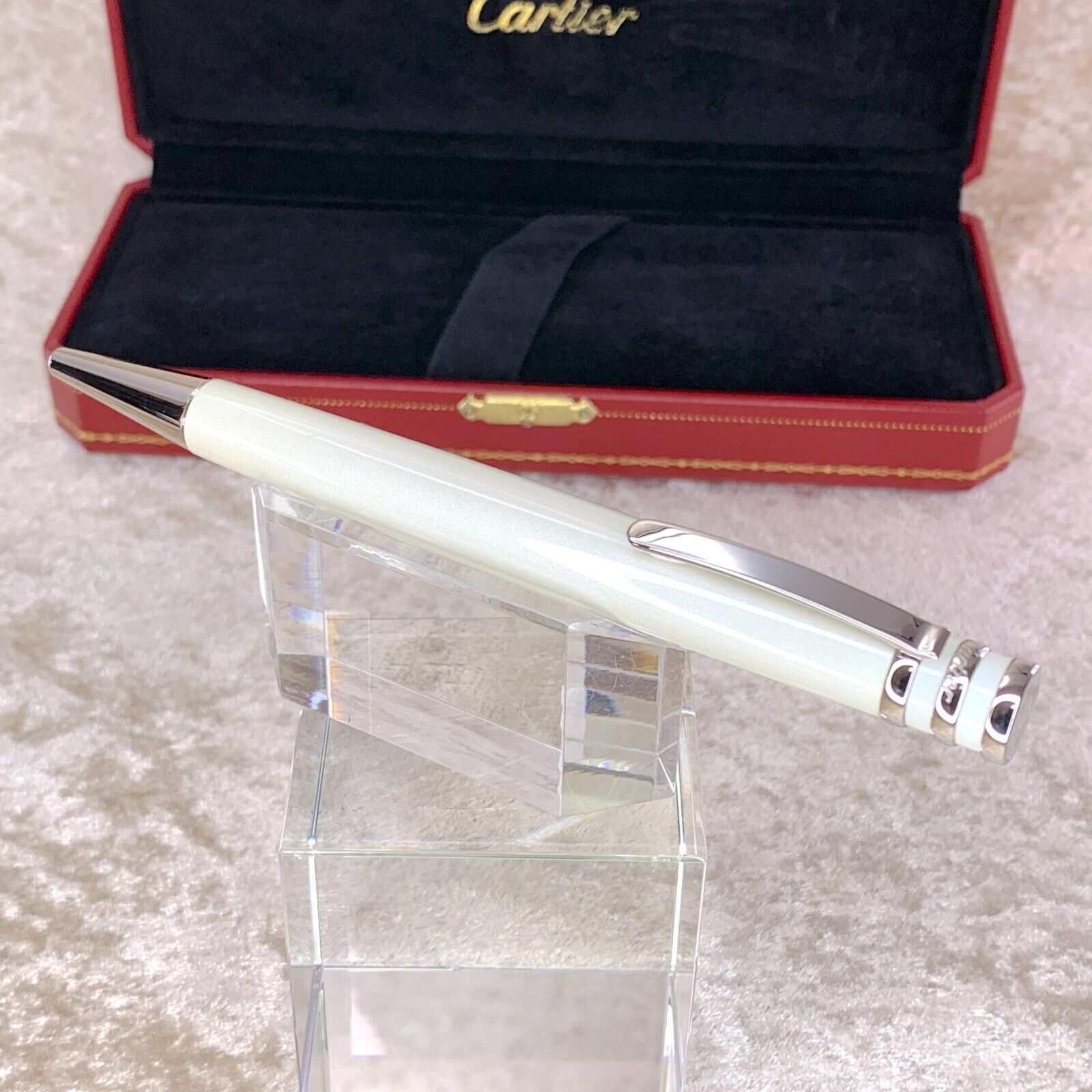 Cartier Ballpoint Pen Trinity Pearl White Lacquer Finish with Case