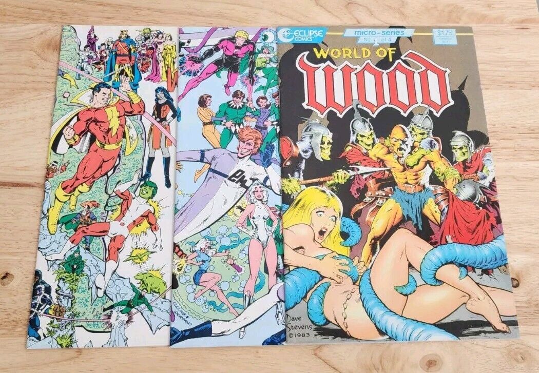 World of Wood 1 + DC Who\'s Who 2 Book Lot - Catwoman & Dolphin - Dave Stevens