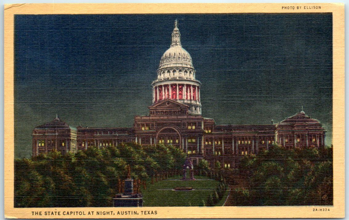 Postcard - The State Capitol At Night - Austin, Texas