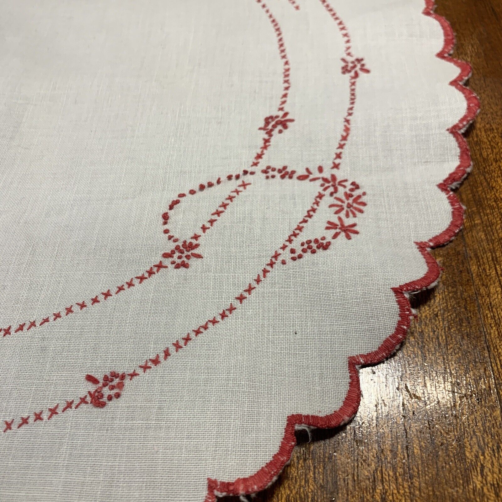 Antq Linen Embroidered Redwork Lg Centerpiece~French Country~Oval~Scalloped~16\