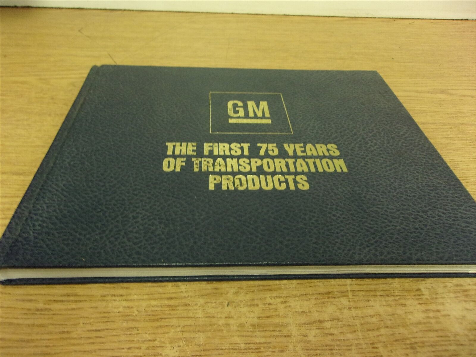 GM The First 75 Years of Transportation Products *FREE SHIPPING*