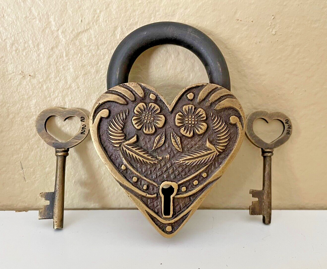 Victorian Heart Shaped Brass Padlock, Antique Finish with 2 Keys New