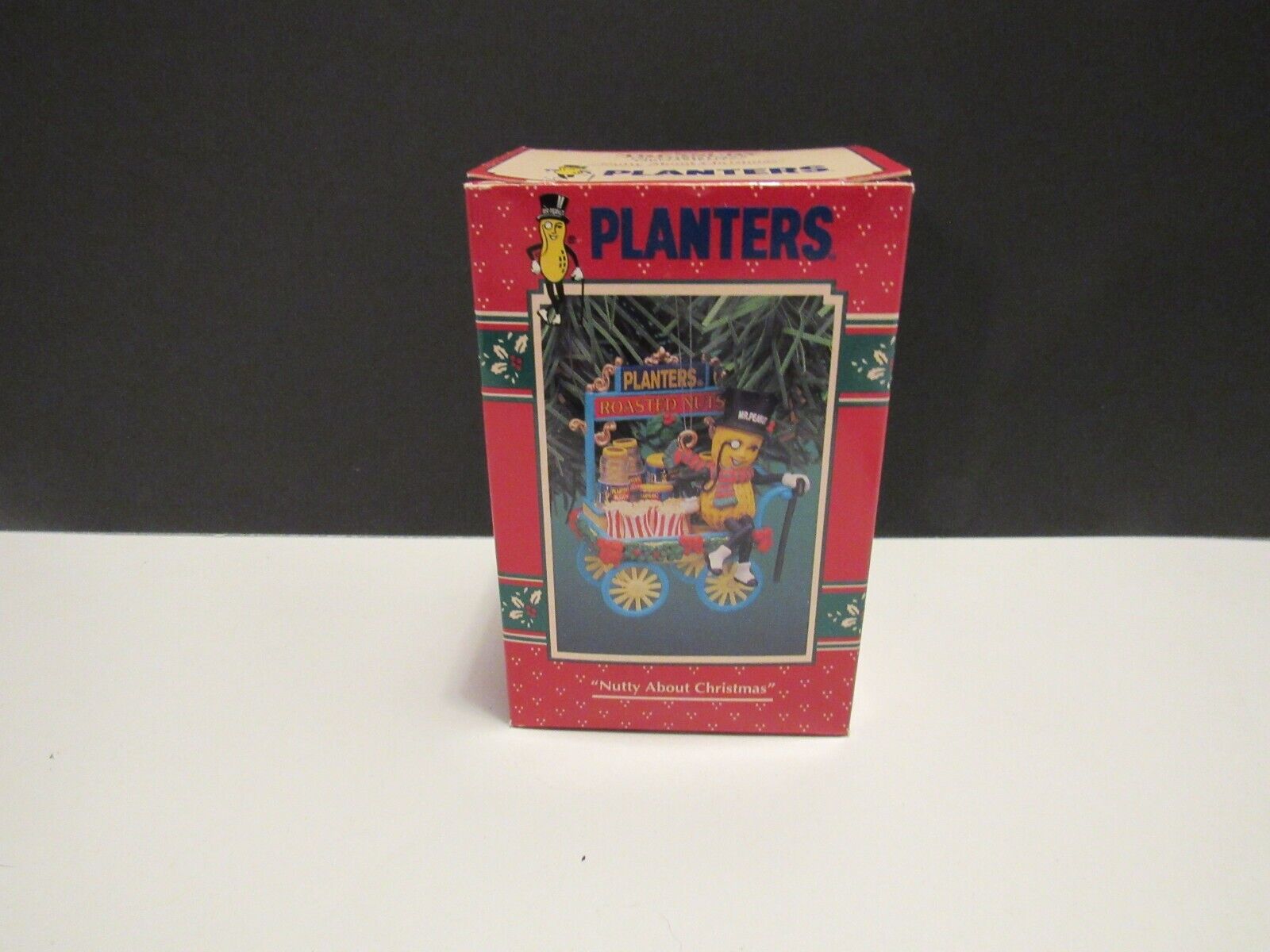 Enesco Holiday Ornament Planters Nutty About Christmas 1995