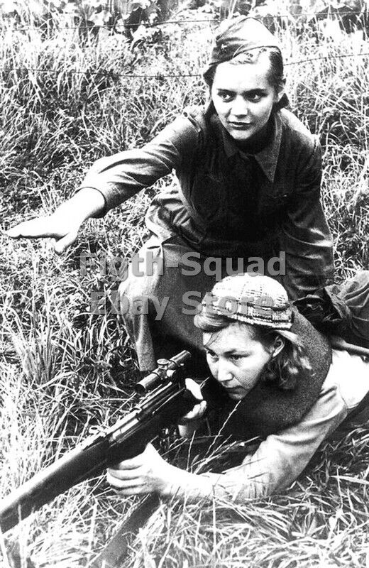 WW2 Picture Photo female sniper training 5947