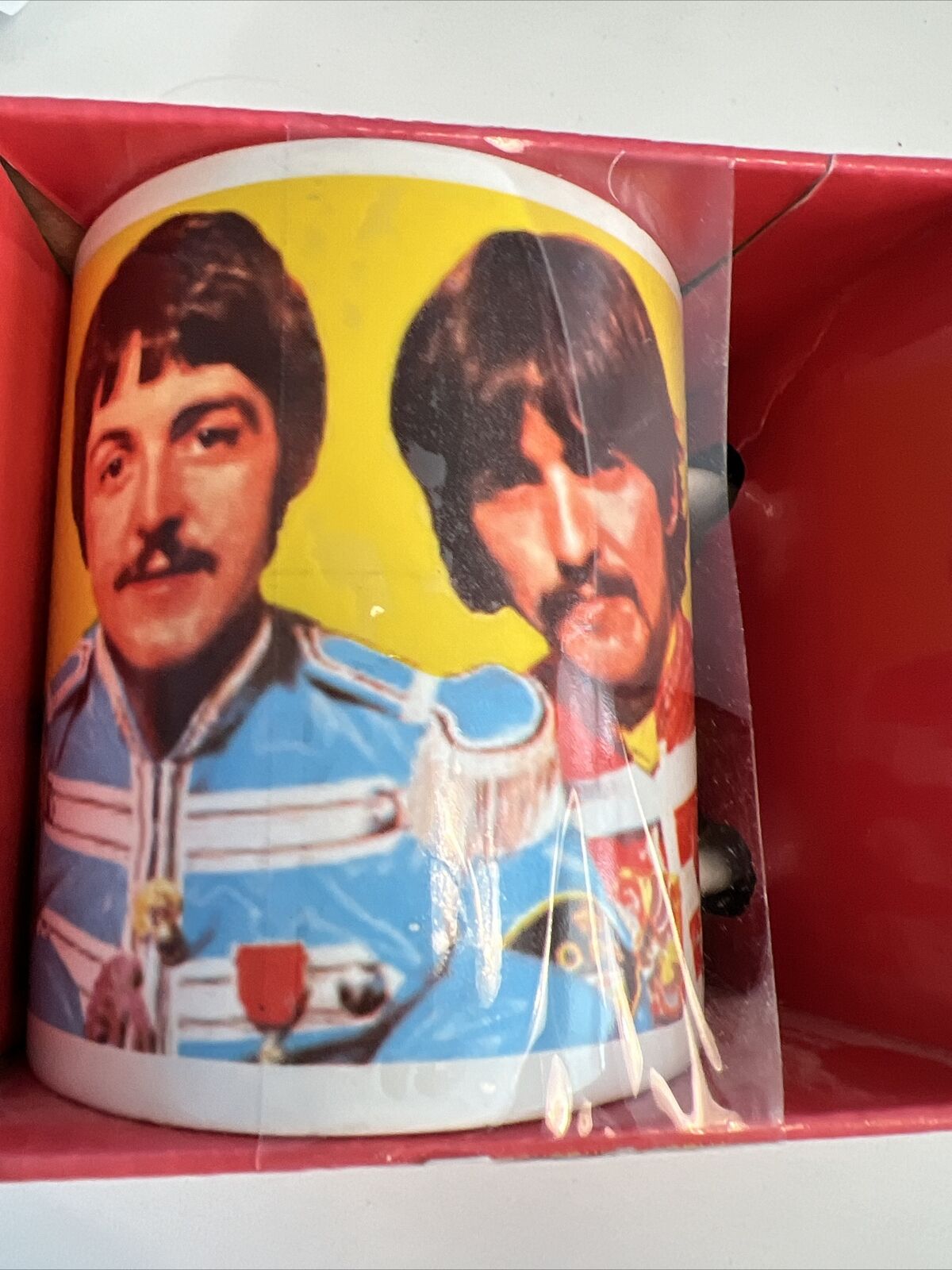 [ THE BEATLES ] SGT. PEPPERS LONELY HEARTS CLUB BAND, Ceramic Coffee Cup, [NIB]