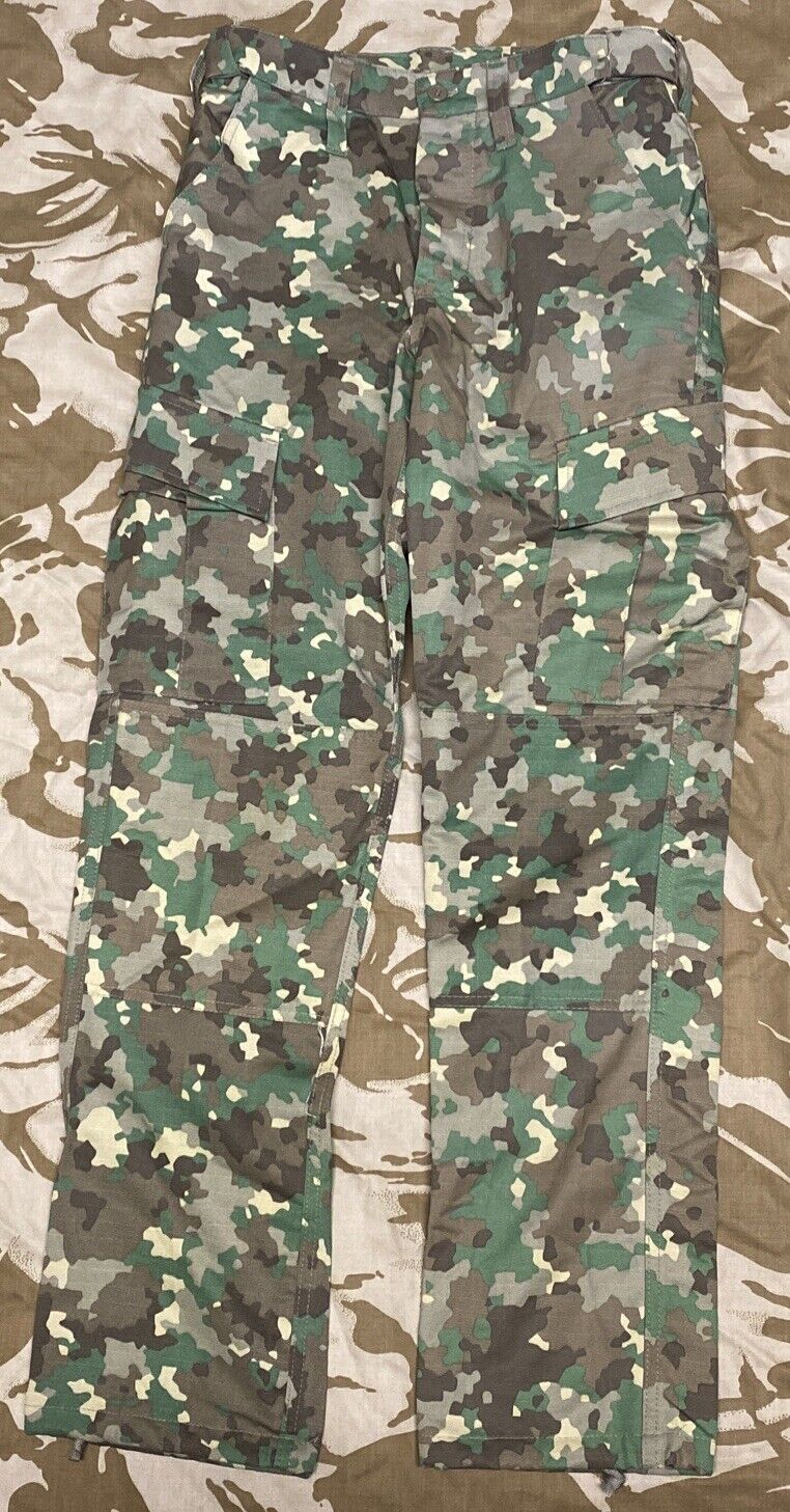 GENUINE ROMANIAN ARMY M2017 CAMOUFLAGE COMBAT TROUSERS. 48 II. 36
