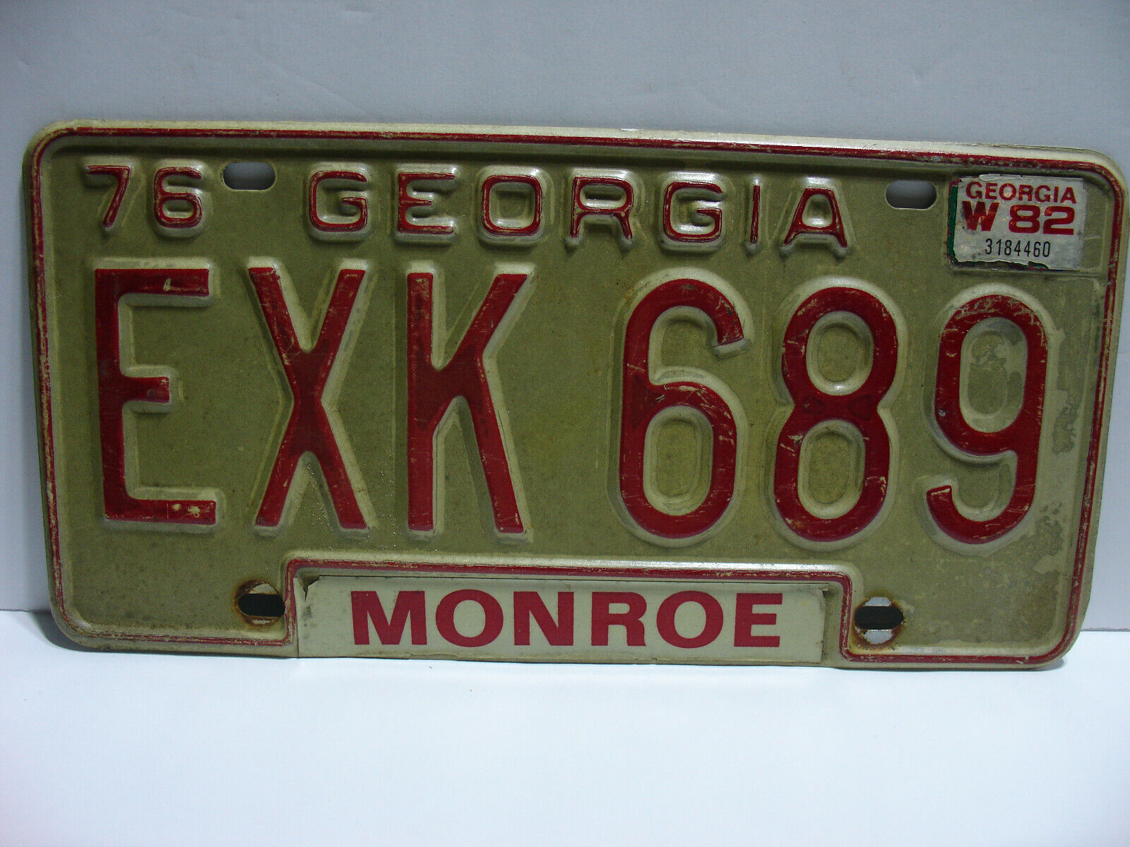 1976  (82) Georgia License Plate \'Monroe\'  EXK 689    Vintage   as3251