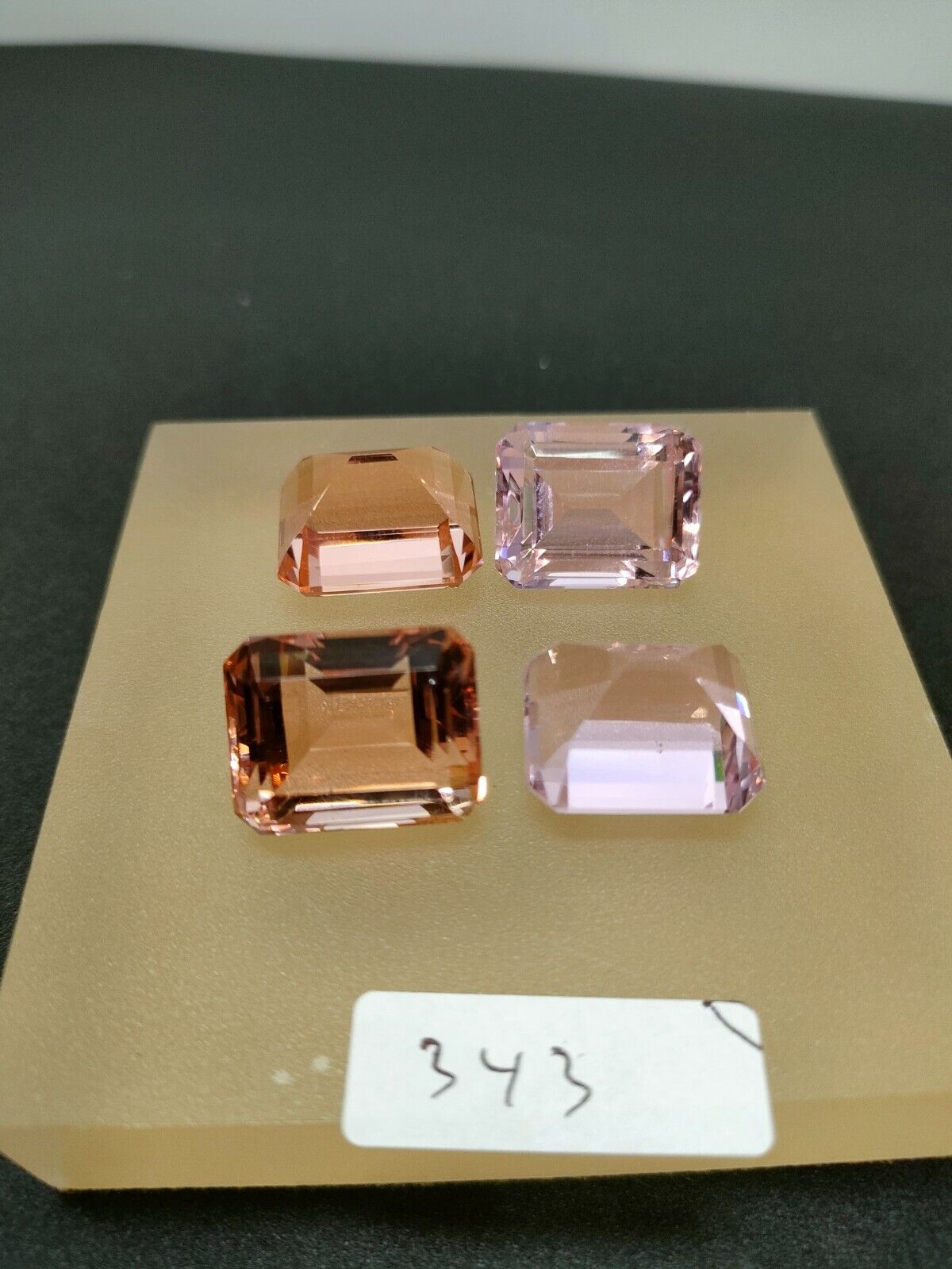 Andara Crystal Square Cutting 25mm 2 pair in 2 color (343)