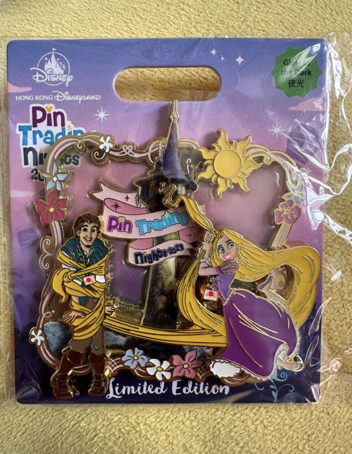 LE 600 Rapunzel Pin Trading Nights 2023 Glow In The Dark HKDL Disney