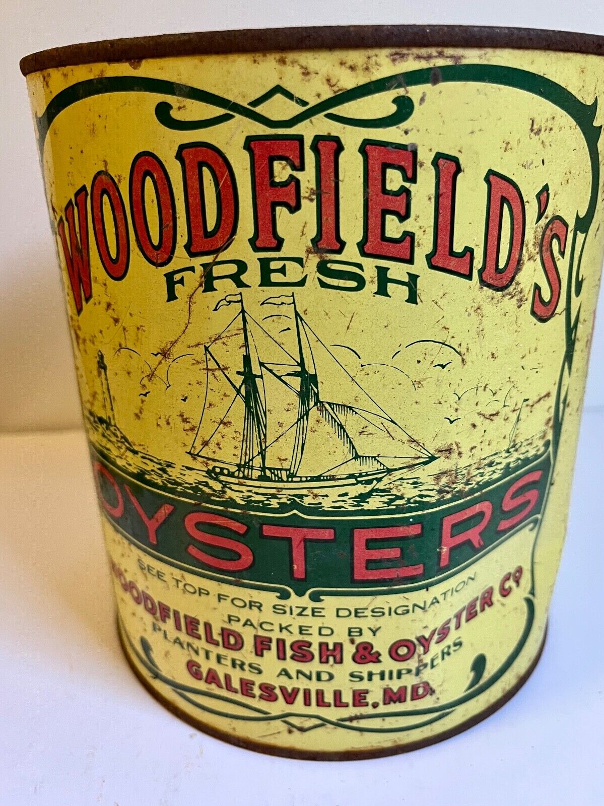 Vintage yellow 1 gallon tin/can  Woodfields Fish and Oyster Co.Galesville, Md
