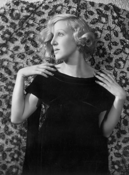 1934 Actress And Vocalist Doris Hare Old Photo