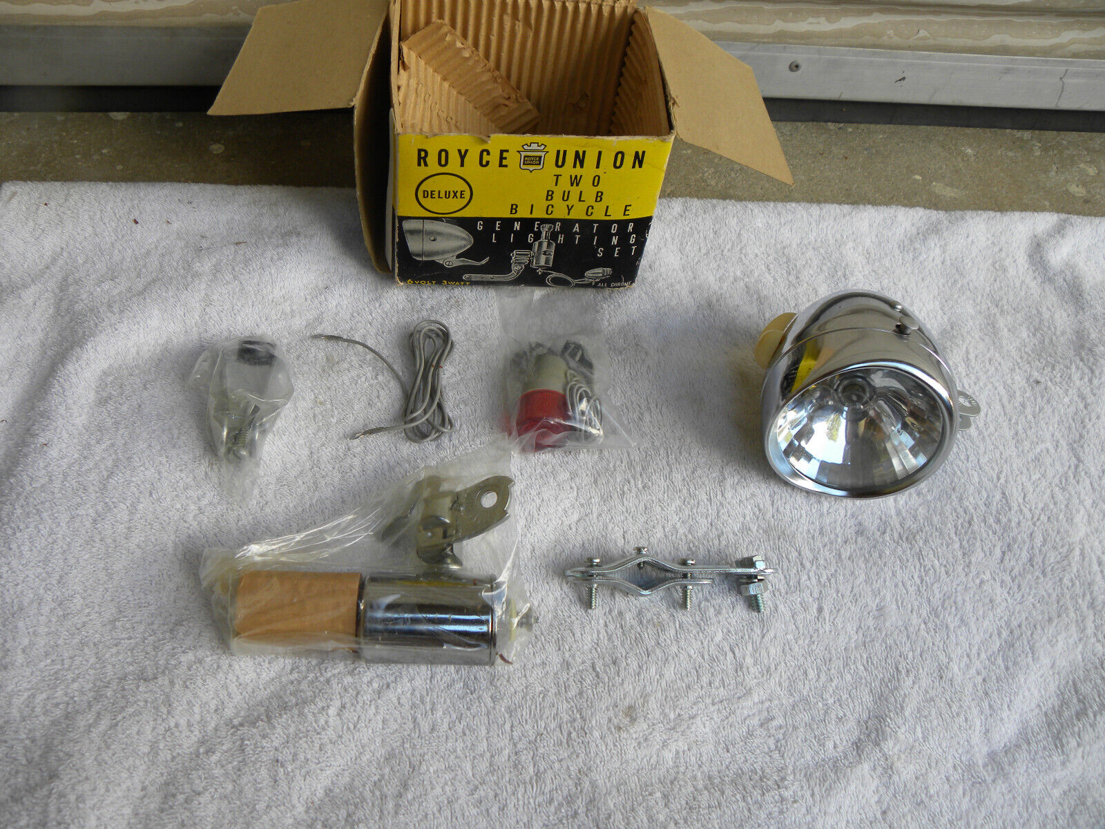 Vintage Royce Union Deluxe Bike Bicycle 2 Bulb Head Light Model 1601   NEW NOS