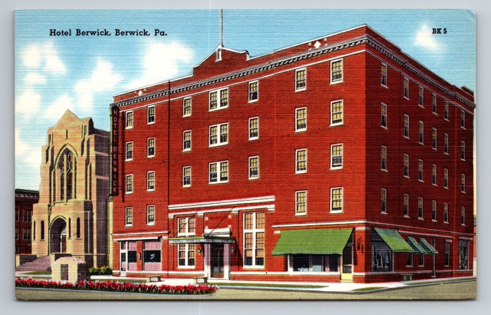 Hotel Berwick Building Pennsylvania Vintage Unposted Linen Postcard