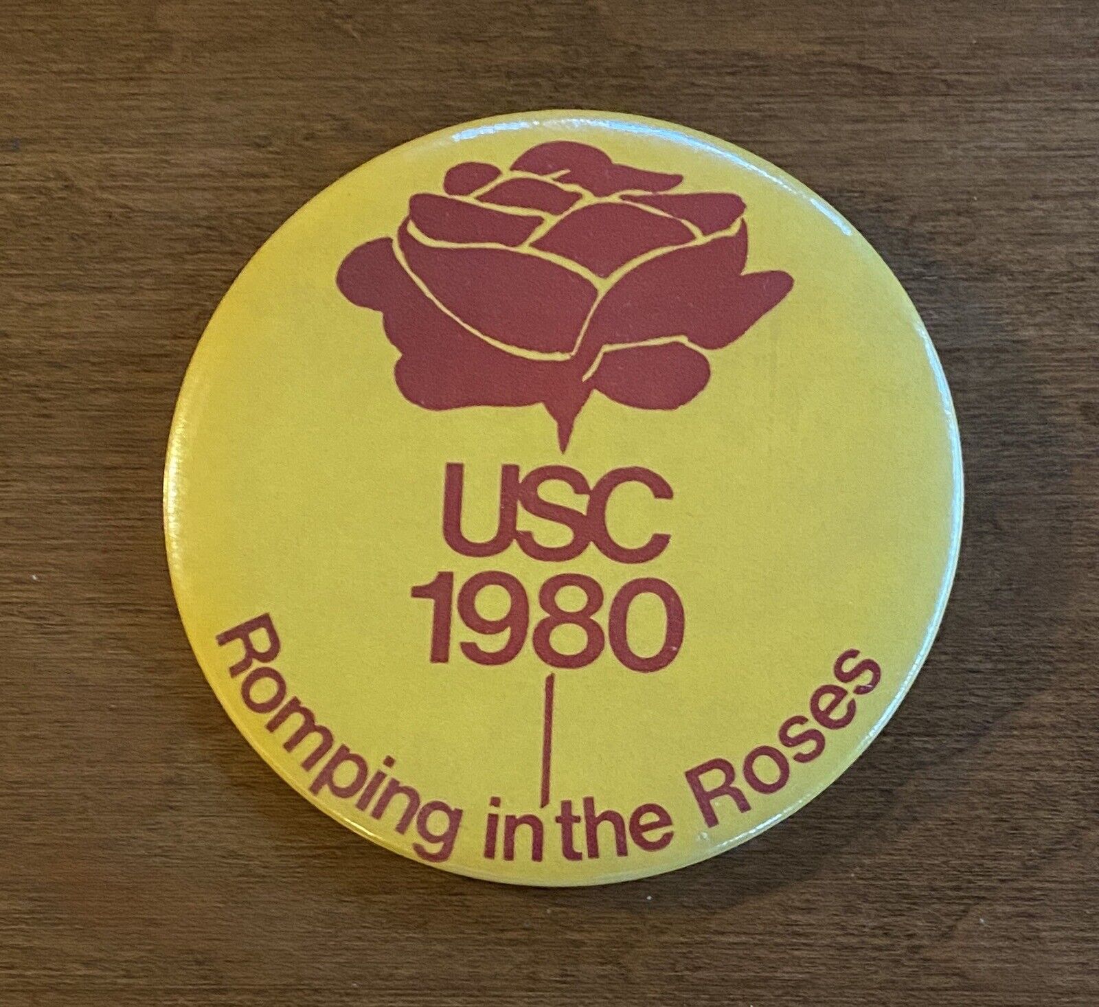 Vintage USC 1980 ROMPING IN THE ROSES Pinback Button RARE COLLECTIBLE  3-1/2”