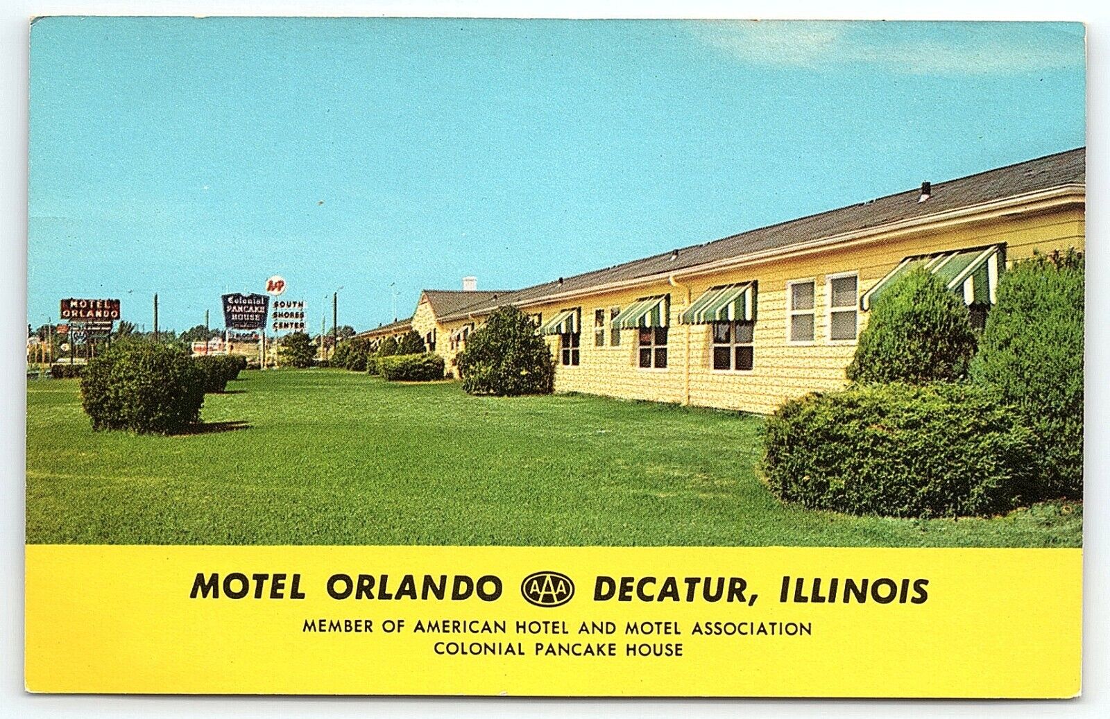 1960s DECATUR ILLINOIS MOTEL ORLANDO COLONIAL PANCAKE HOUSE US 47 POSTCARD P2371