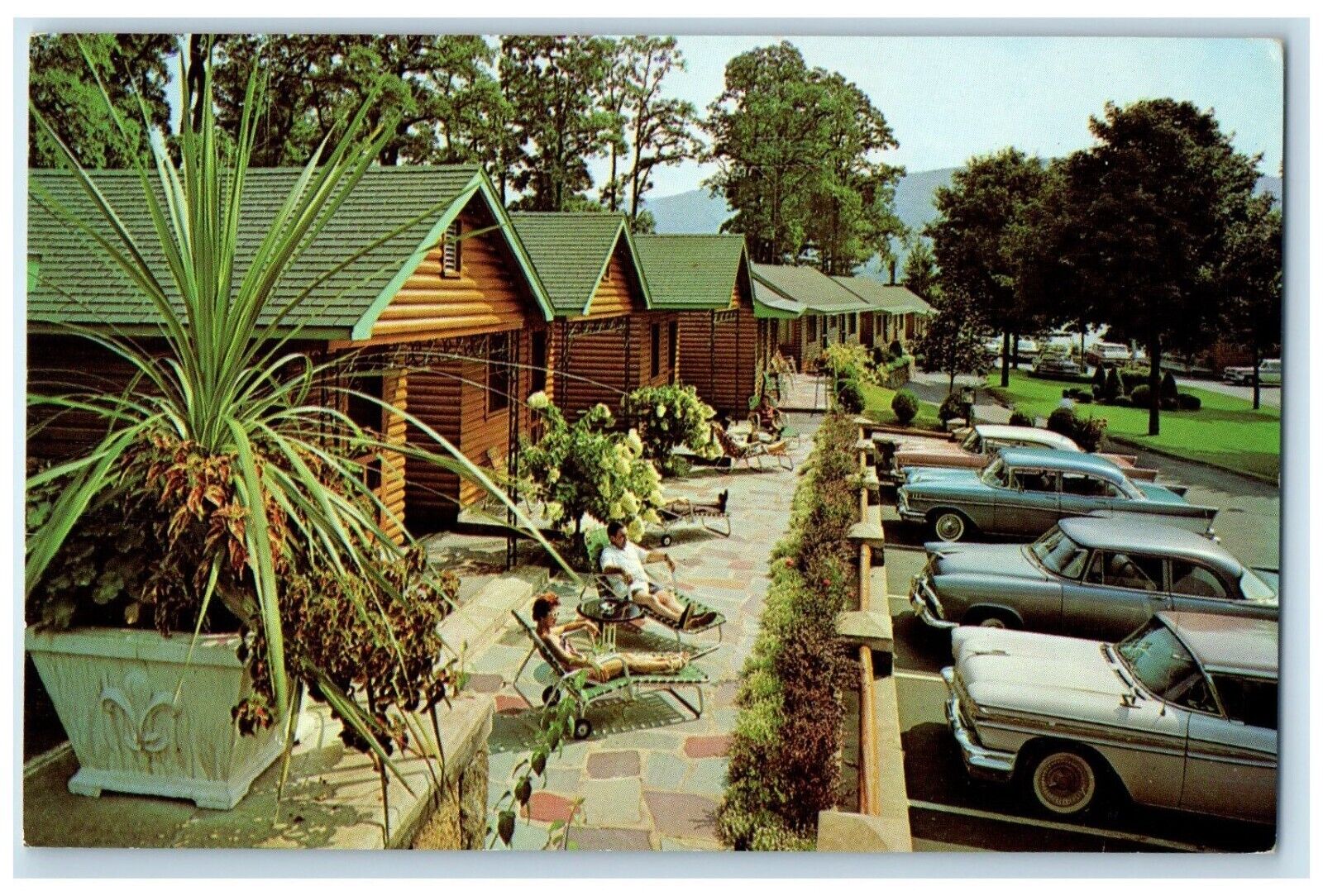 c1960 Lake Crest Motel Canada St. Lake George New York Vintage Antique Postcard
