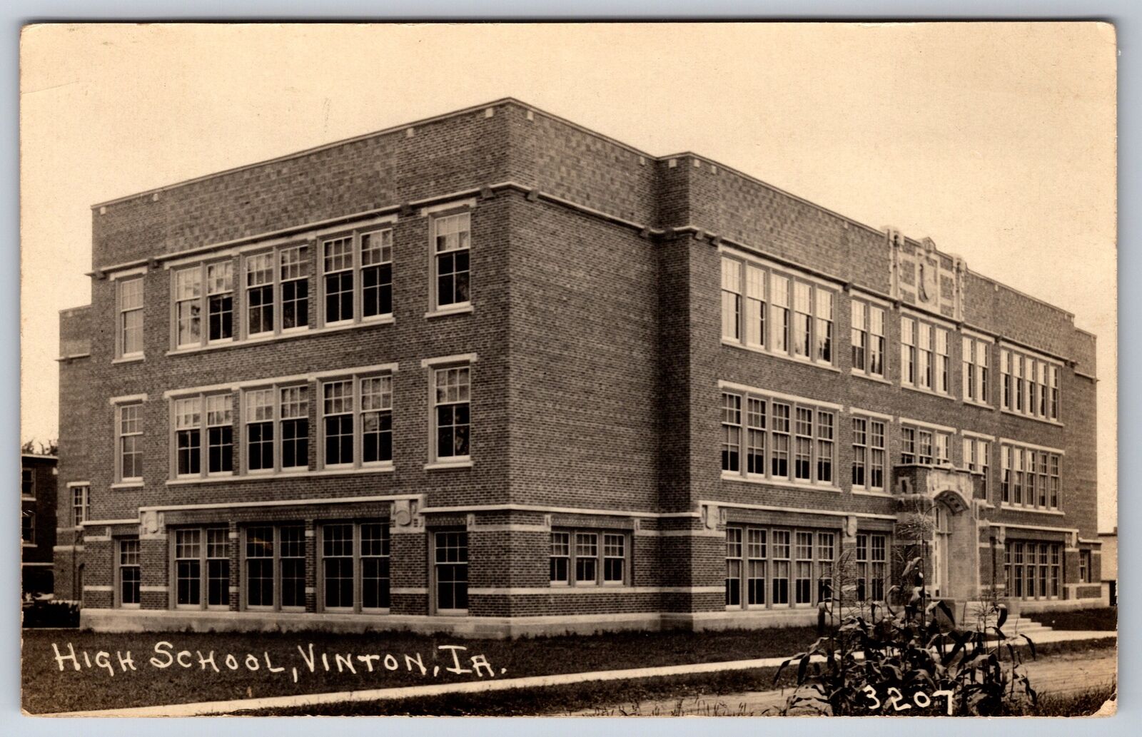 Vinton Iowa~Lincoln High School~3 Story Brick~1922 RPPC