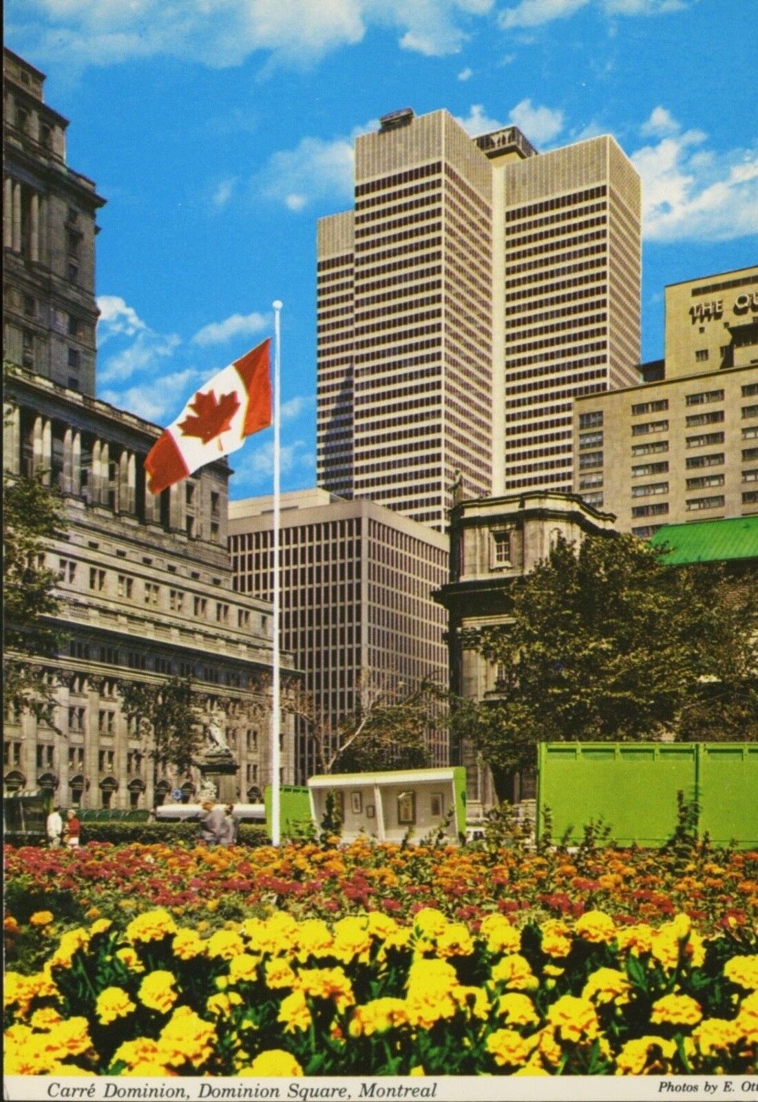 Carre Dominion Square Montreal QC Quebec Que Flag Flowers Vintage Postcard D9