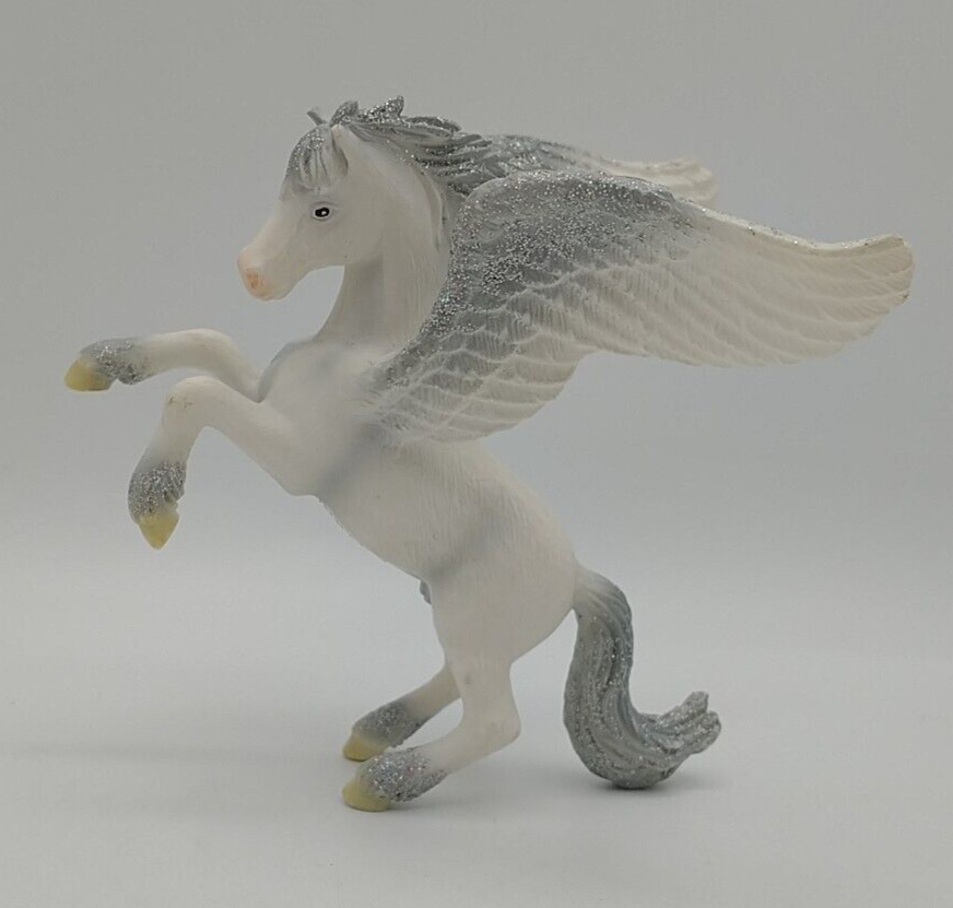 Schleich Bayala White Glitter Rearing Pegasus 2004 70202