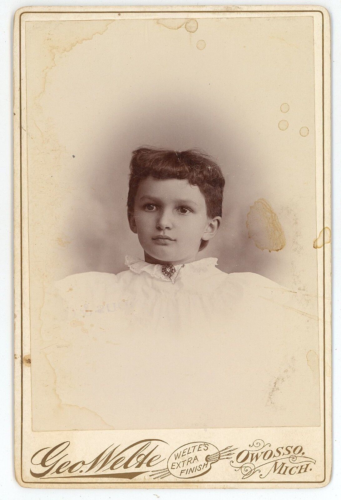 Antique c1880s Cabinet Card Beautiful 9 Year Old Girl in White Dress Owosso, MI