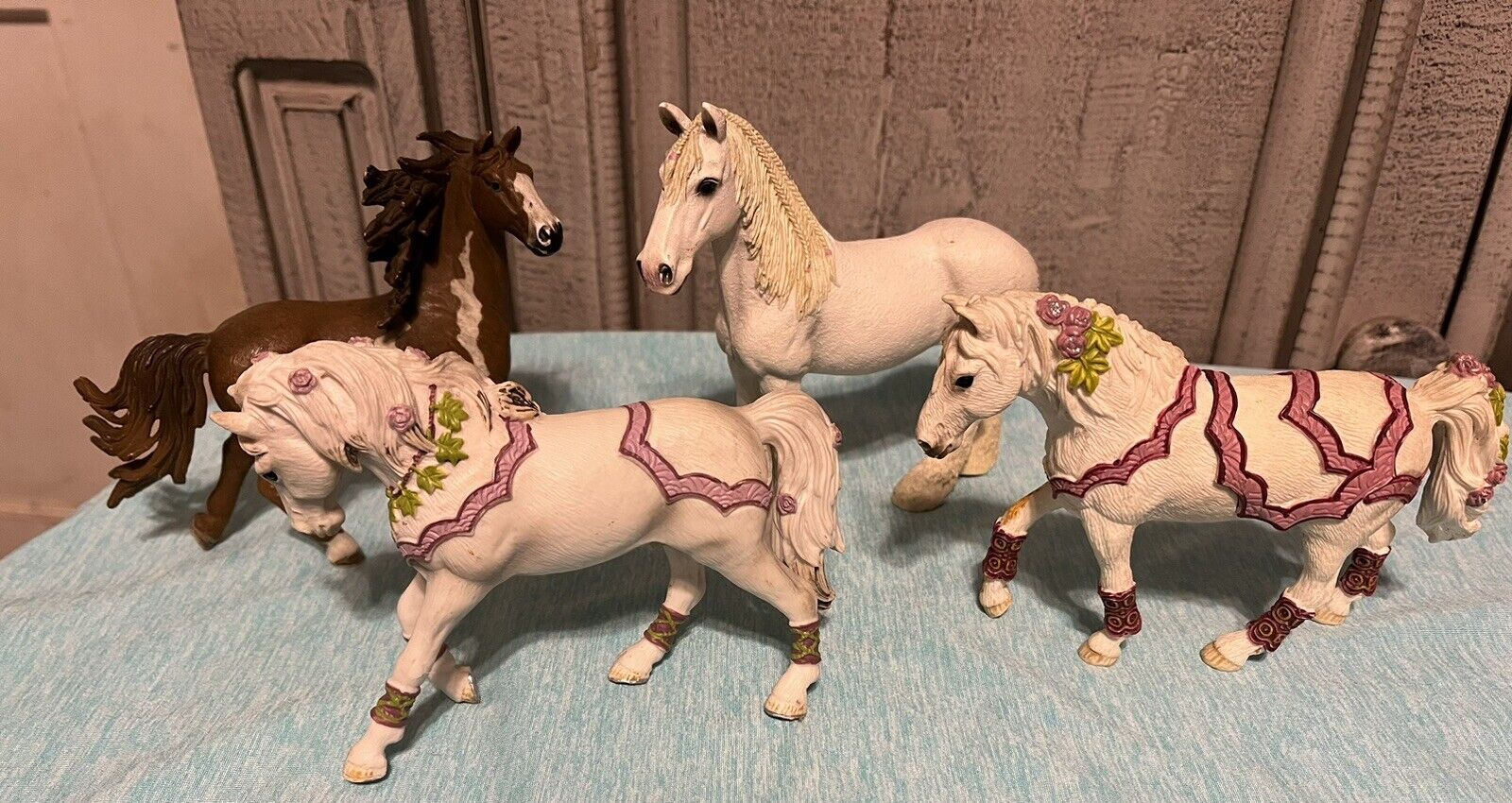 Lot of 4 Schleich Horses Am Limes 69 D-73527 Equestrian Figures