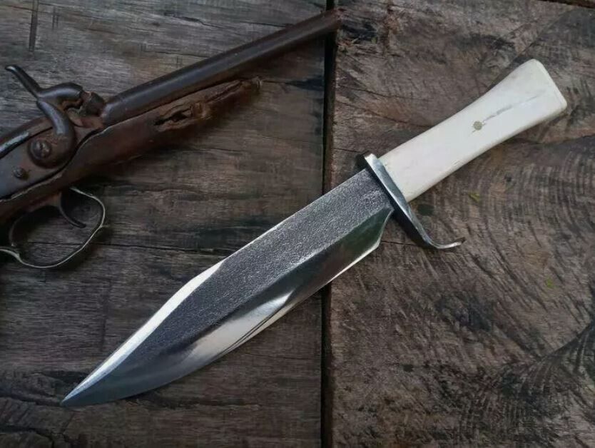 GORGEOUS CUSTOM HAND MADE 13 '' HIGH CARBON STEEL HUNTING DAGGER WITH SHEATH