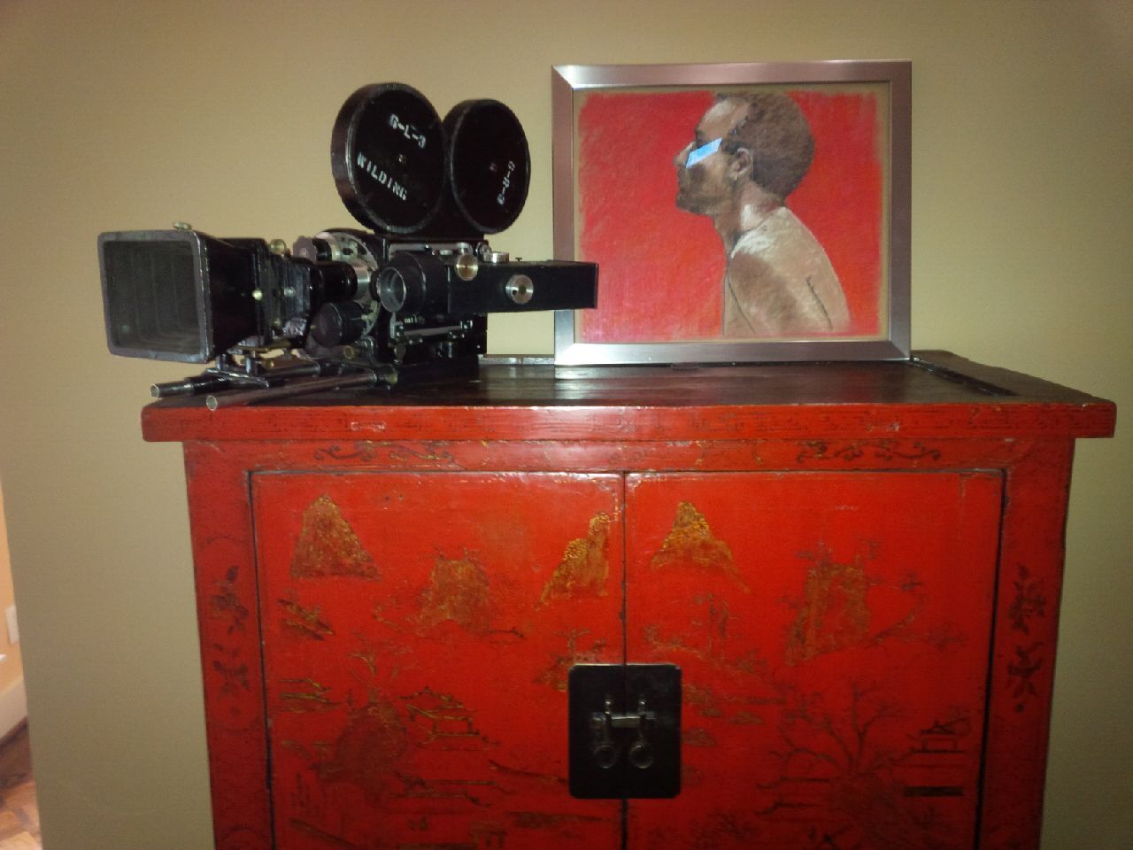 CINEMA ANTIQUES: MOVIE CAMs, STUDIO LITES, MICS Etc. FOR HOME and OFFICE. OFFER