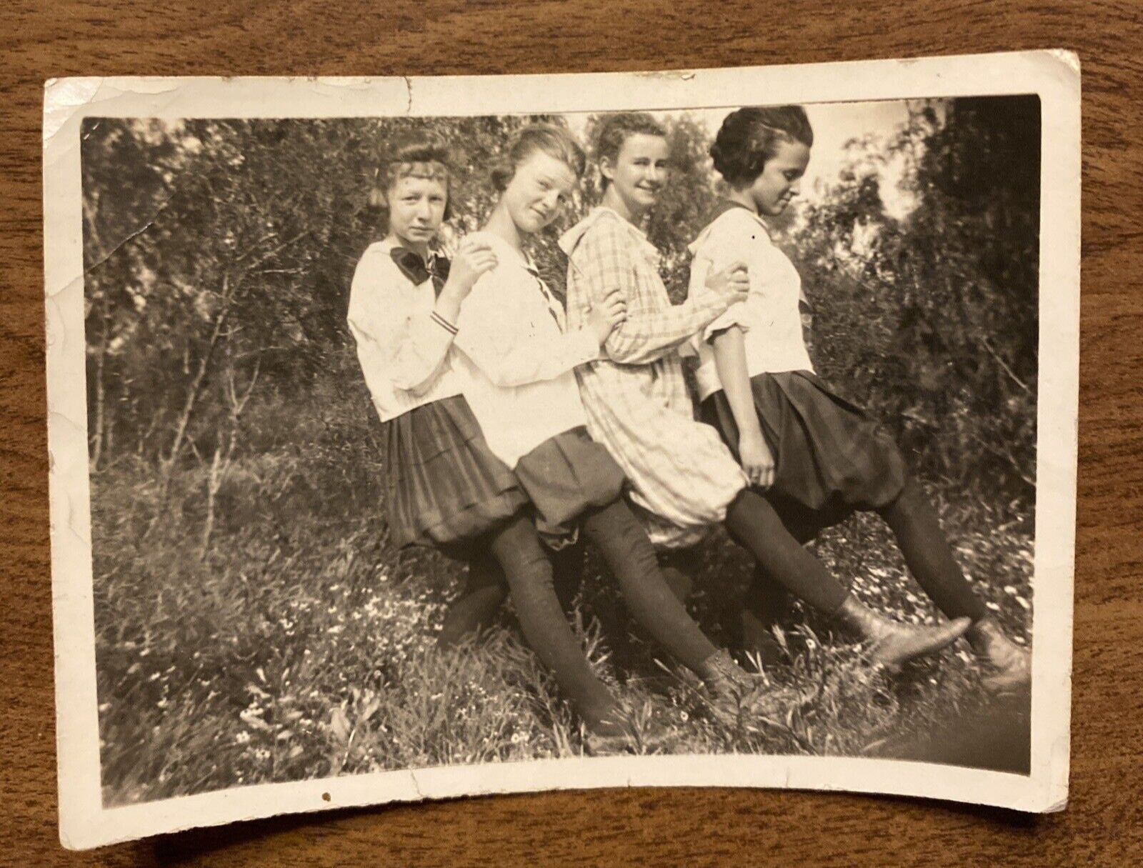 Vintage 1930s Four Young Girls Ladies Smiling Fashion Real Photograph P10f14