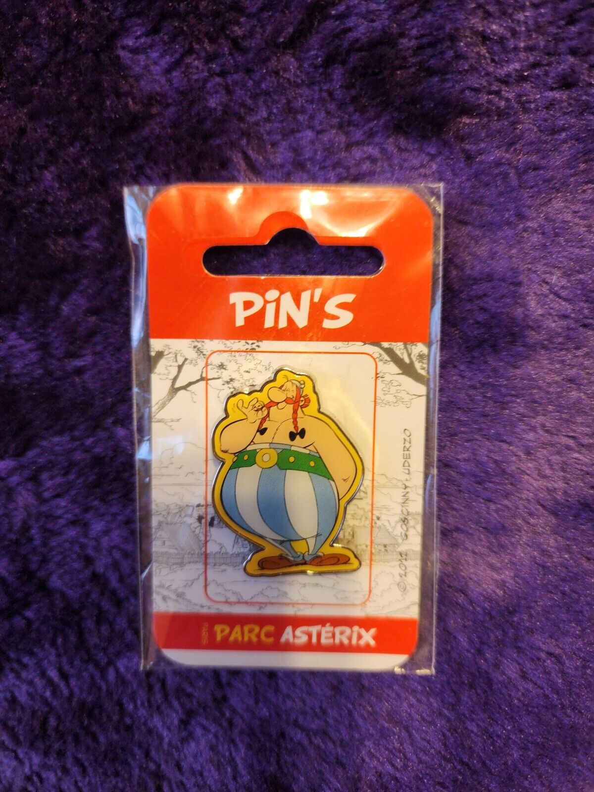 Rare pin parc Astérix 30 anniversary ; obelix fond jaune pin