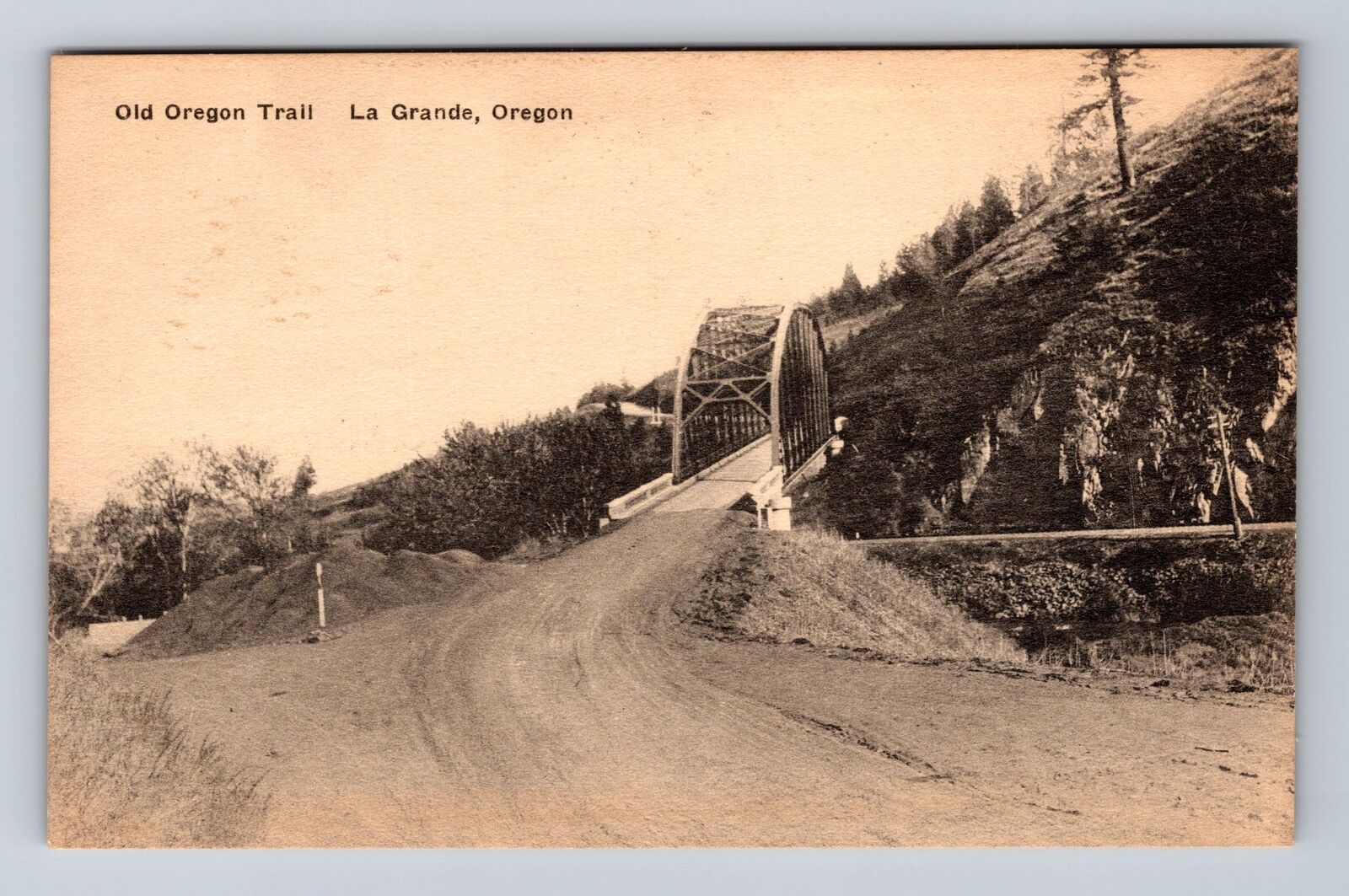 La Grande OR-Oregon, Old Oregon Trail, Antique, Vintage Postcard