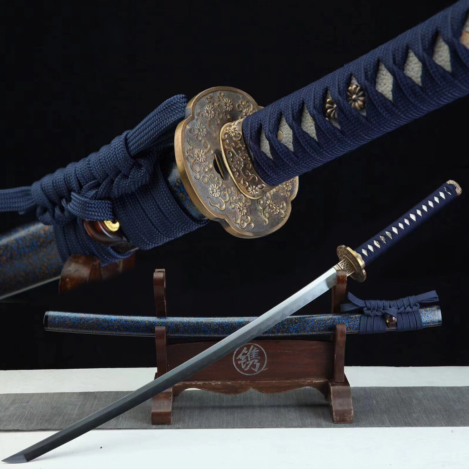 Blue Hand Polished Clay Tempered Folded Steel Japanese Samurai Sword Katana