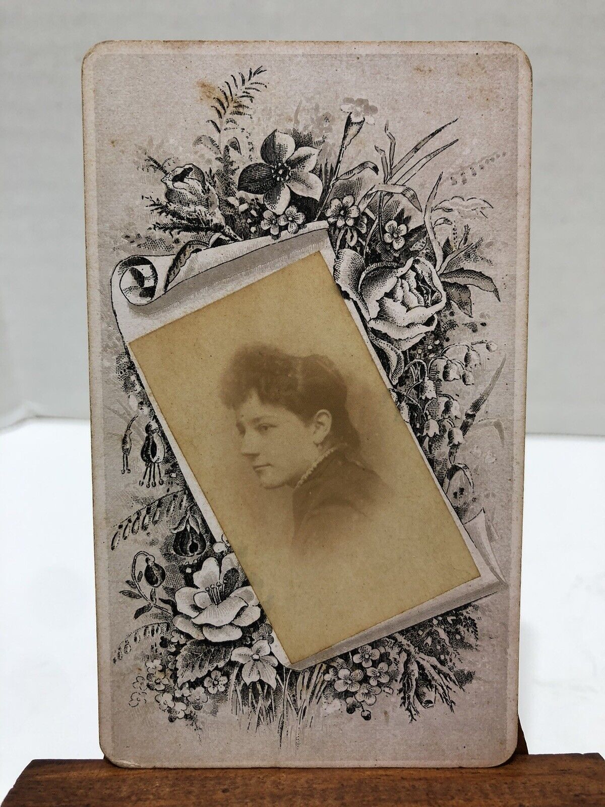 Antique 1860-70s CDV Photo of WOMAN - Brewton, Alabama