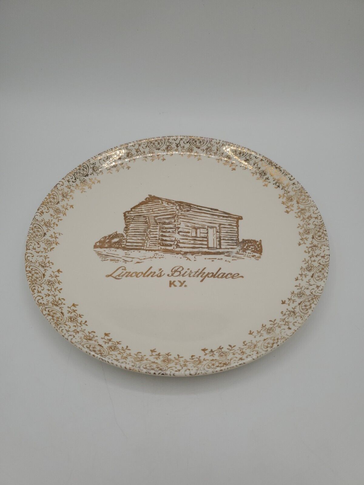 Vintage Lincoln's Birthplace Kentucky Collector Plate Gold Plate Trim 9.25