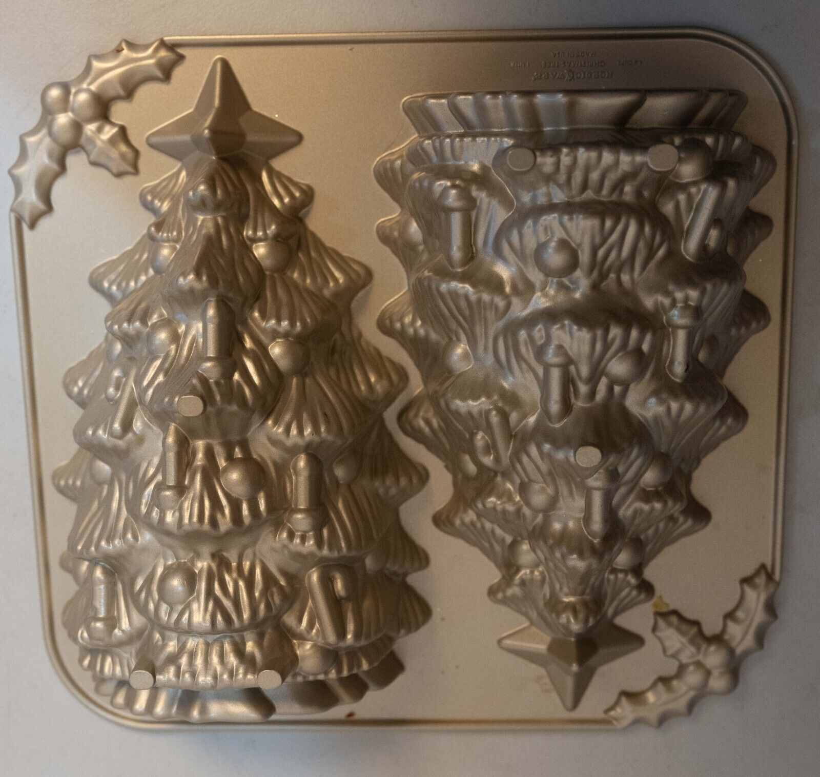 Nordic Ware 3D Holiday Christmas Tree Cake Pan Mold Williams Sonoma Heavy Duty