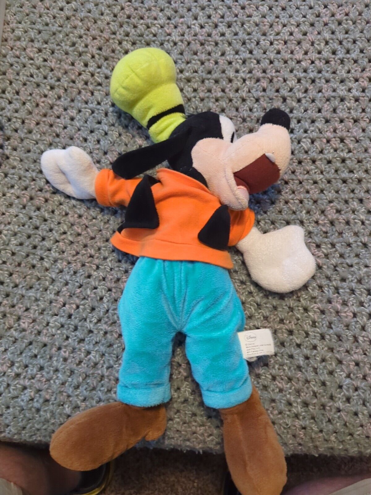 Goofy Authentic Disney Store Original Genuine 20” Plush Doll Toy Stuffed Animal