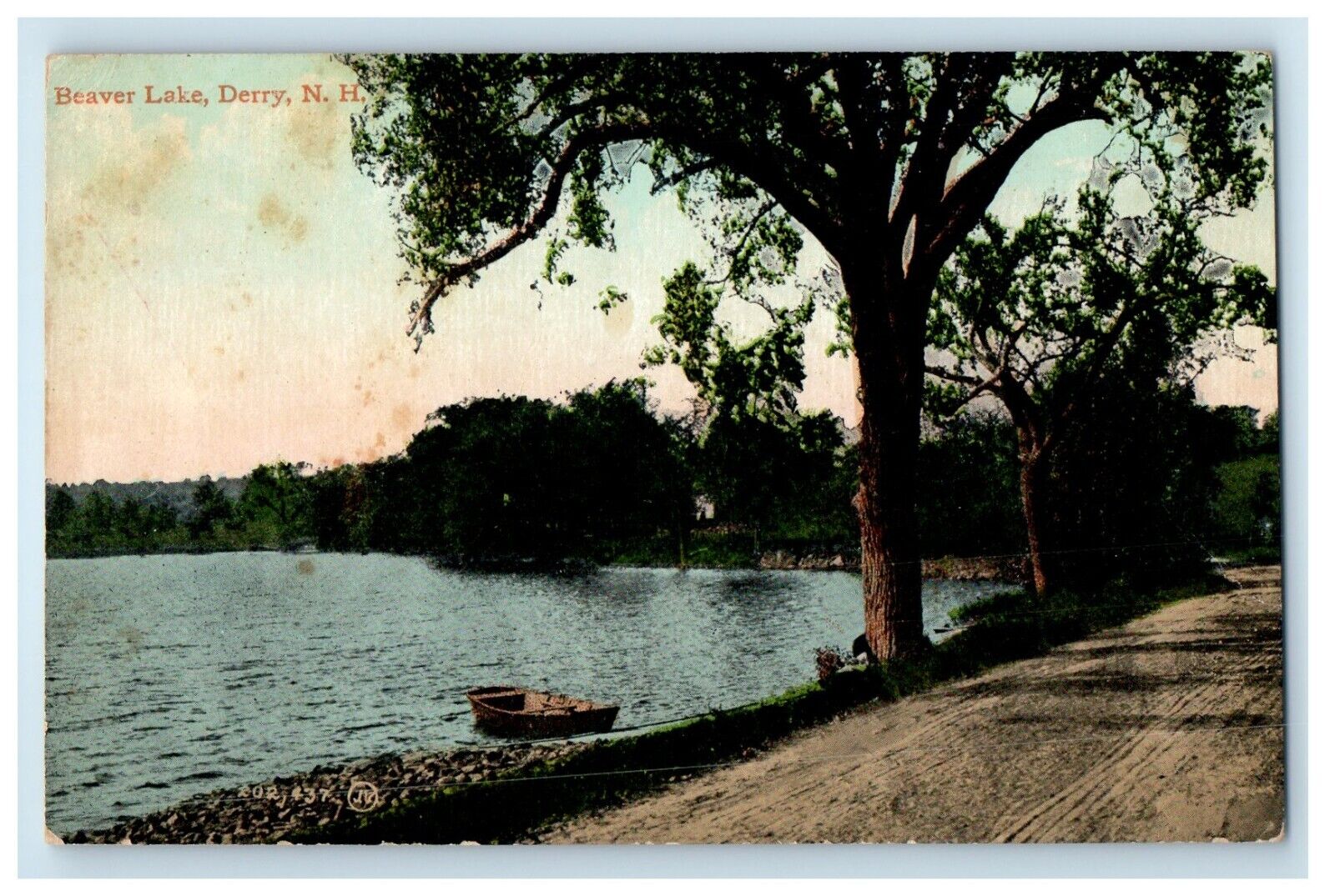c1910\'s View Of Beaver Lake Boat Derry New Hampshire NH Antique Postcard