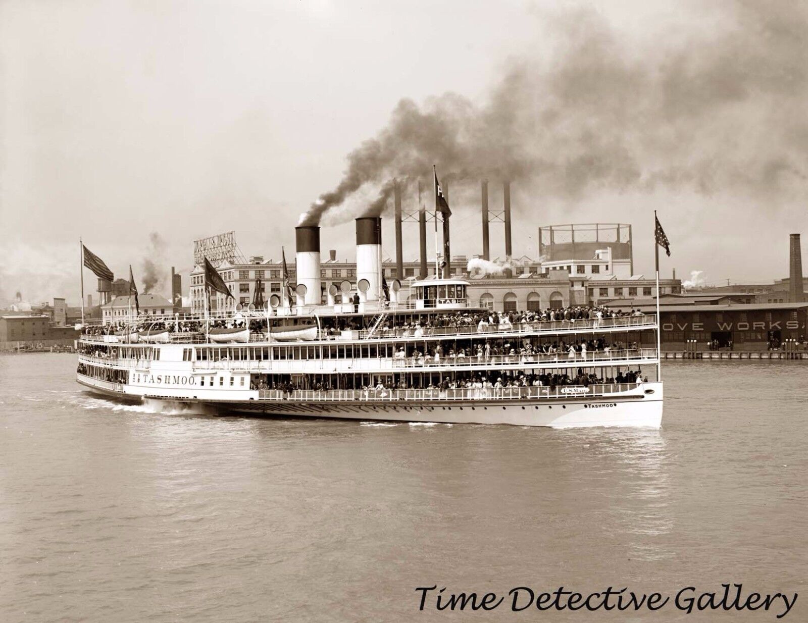 Riverboat Steamer \