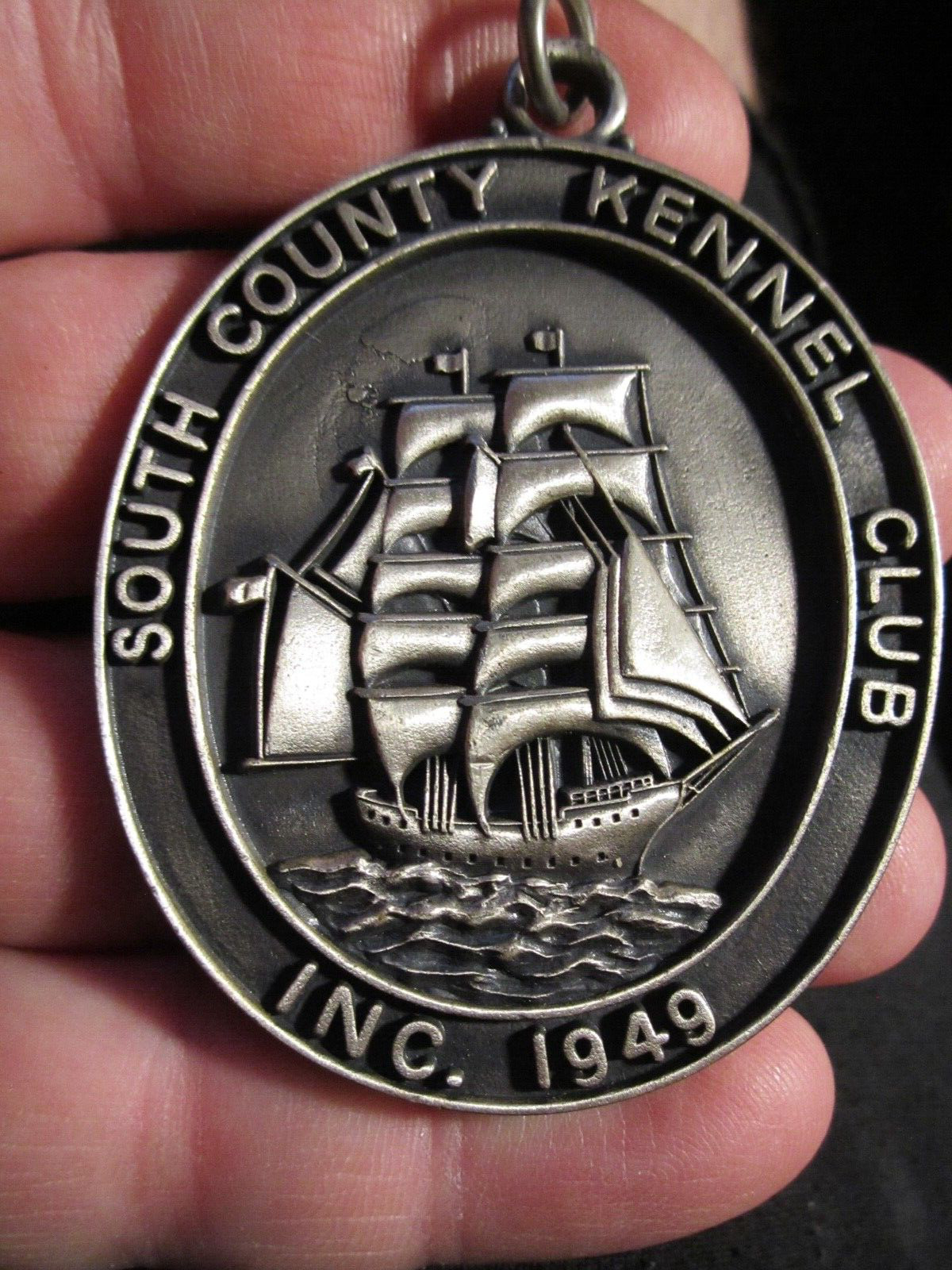 1949 SOUTH COUNTY KENNEL CLUB PENDANT MEDALLION 3\
