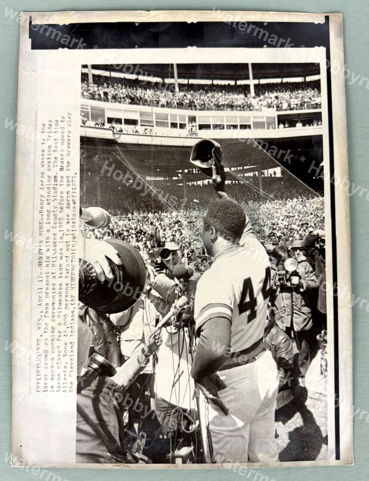 HANK AARON Atlanta Milwaukee Braves Baseball 1975 MLB Original Wire Press Photo